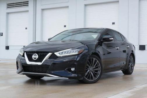Black 2020 Nissan Maxima 3.5 Platinum