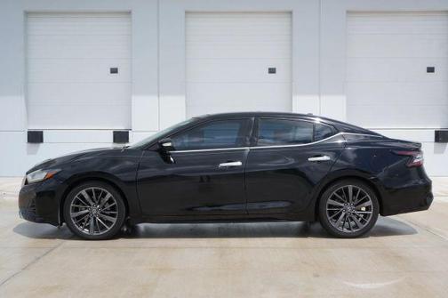 Black 2020 Nissan Maxima 3.5 Platinum
