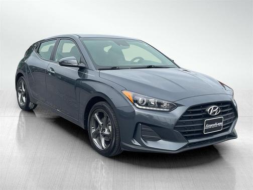 2020 Hyundai Veloster 2
