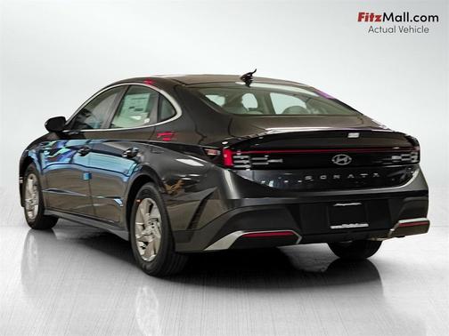 2025 Hyundai SONATA SE