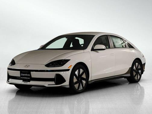 2025 Hyundai IONIQ 6 SE Standard Range