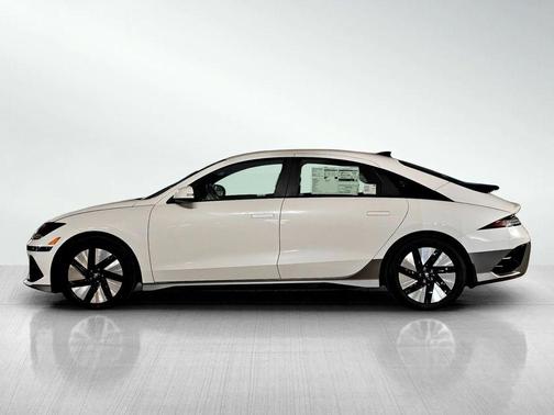 2025 Hyundai IONIQ 6 SE Standard Range