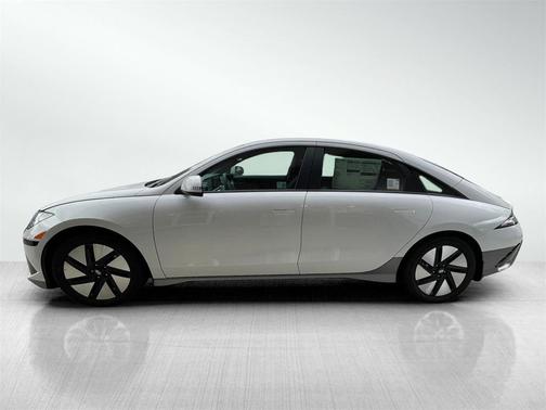2025 Hyundai IONIQ 6 SE Standard Range