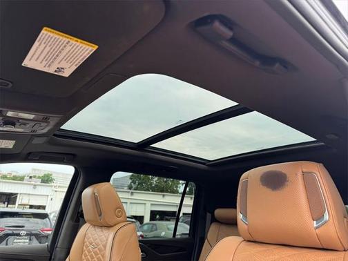 2022 Cadillac Escalade ESV Premium Luxury