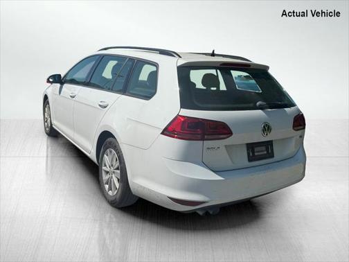 2016 Volkswagen Golf SportWagen TSI S 4-Door