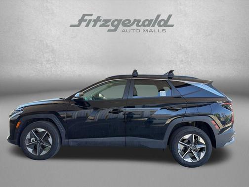 Phantom Black 2025 Hyundai TUCSON SEL Convenience