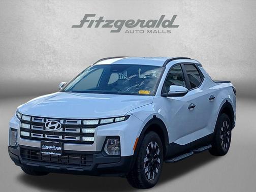 Atlas White 2025 Hyundai SANTA CRUZ SEL