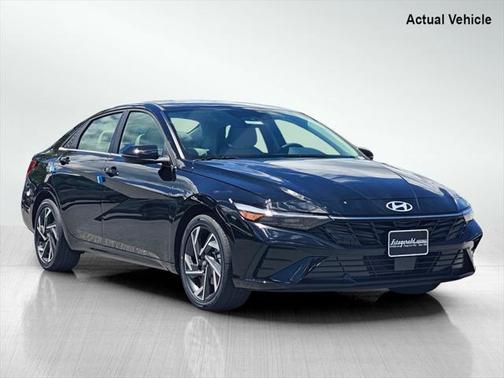2025 Hyundai ELANTRA Limited
