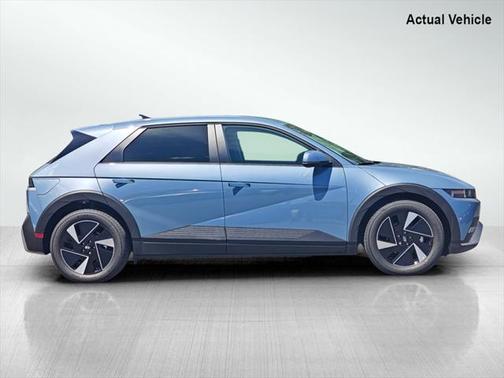 2025 Hyundai IONIQ 5 SE