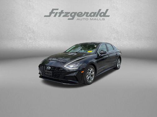 Onyx Black 2023 Hyundai SONATA SEL