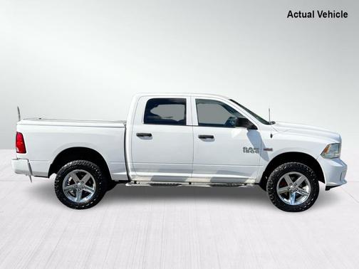 Photo 5 of 34 of 2014 RAM 1500 Tradesman/Express