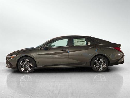 2025 Hyundai ELANTRA HEV Limited