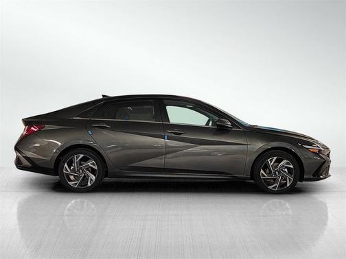 2025 Hyundai ELANTRA HEV Limited