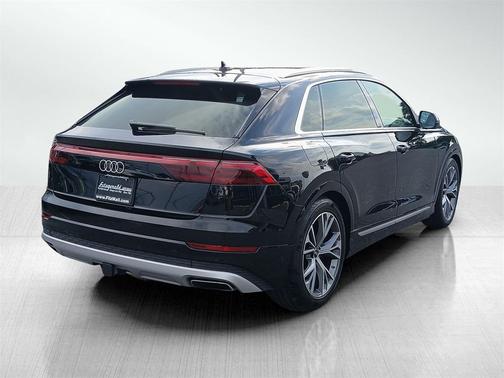 2024 Audi Q8 55 Prestige