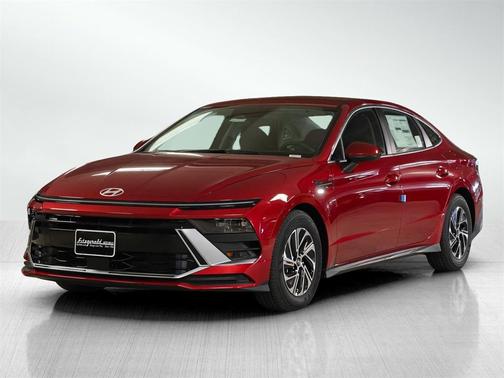 2026 Hyundai SONATA Hybrid Base