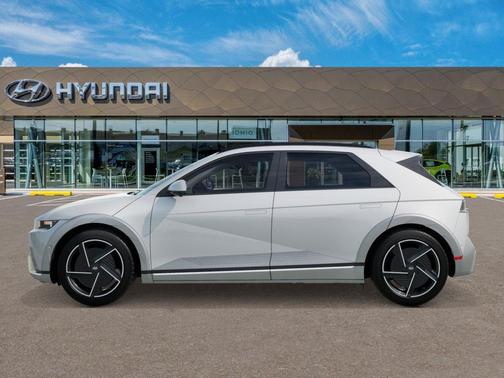 Atlas White 2026 Hyundai IONIQ 5 Limited