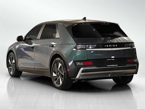 2026 Hyundai IONIQ 5 SE