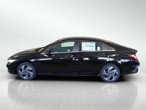 2025 Hyundai ELANTRA HEV Limited