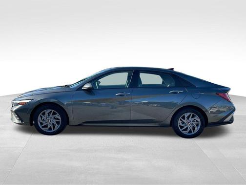 2024 Hyundai ELANTRA HEV Blue