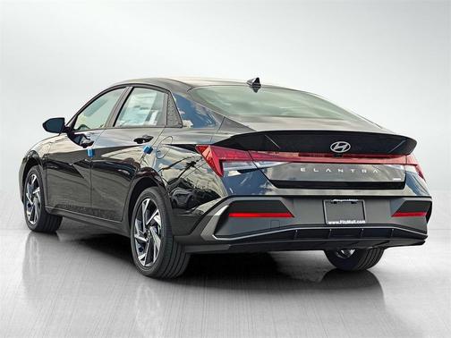 2025 Hyundai ELANTRA Sport