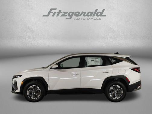 Creamy White Pearl 2026 Hyundai TUCSON Hybrid Blue SE
