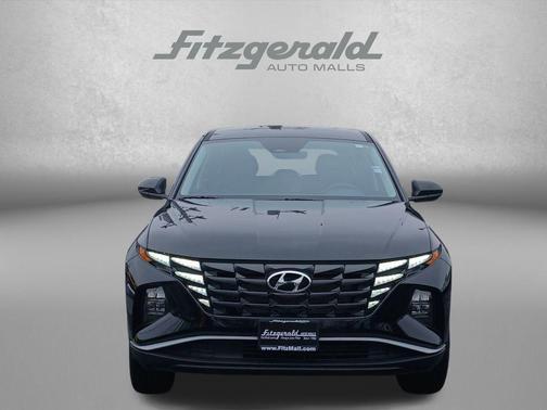 2023 Hyundai TUCSON SE