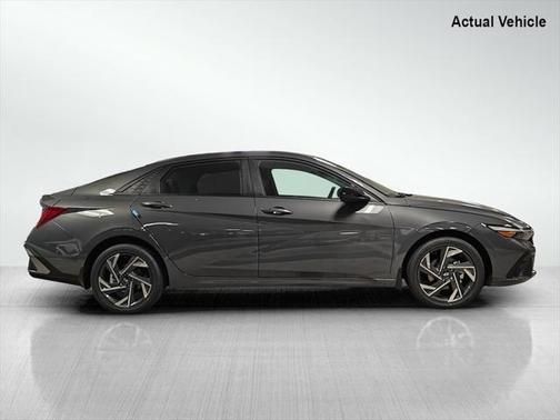2025 Hyundai ELANTRA Sport