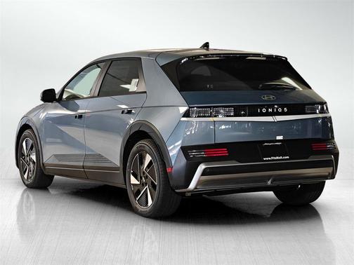 2026 Hyundai IONIQ 5 SE