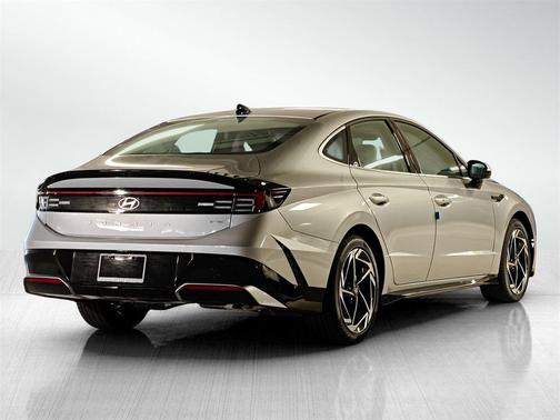 2026 Hyundai SONATA SEL