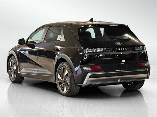 2026 Hyundai IONIQ 5 SE