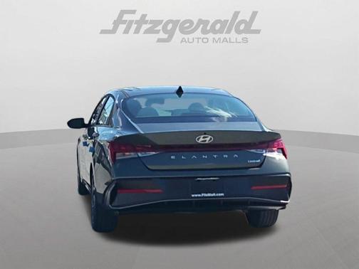 Amazon Gray 2026 Hyundai ELANTRA Limited