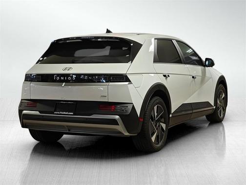 2025 Hyundai IONIQ 5 SE