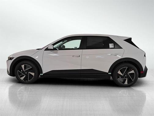 2025 Hyundai IONIQ 5 SE