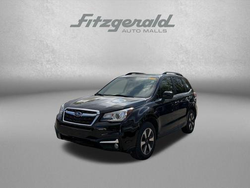 Crystal Black Silica 2017 Subaru Forester 2.5i Limited