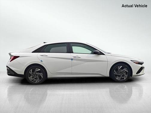 2025 Hyundai ELANTRA Sport