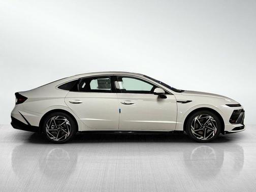 2026 Hyundai SONATA SEL