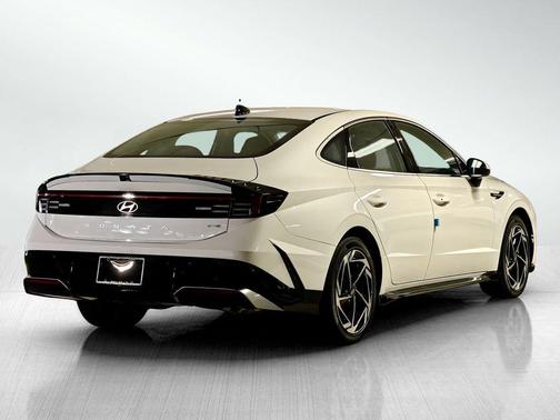 2026 Hyundai SONATA SEL