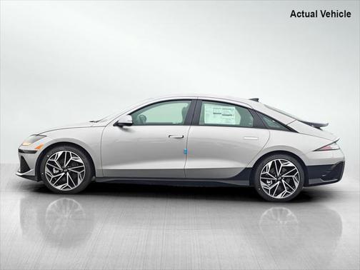 2025 Hyundai IONIQ 6 SE