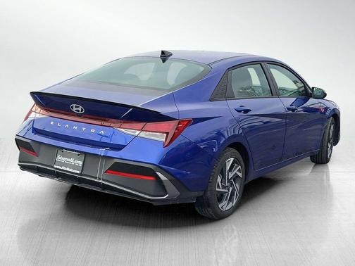 2025 Hyundai ELANTRA Sport