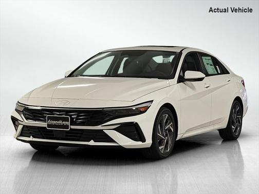 2025 Hyundai ELANTRA SEL