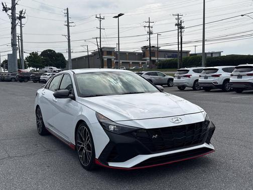 Ceramic White 2022 Hyundai ELANTRA N Base