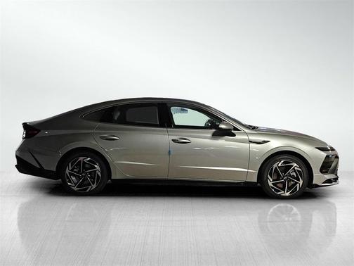 2026 Hyundai SONATA SEL