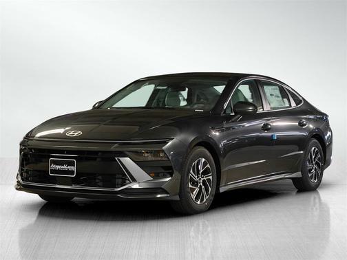 2026 Hyundai SONATA Hybrid Base