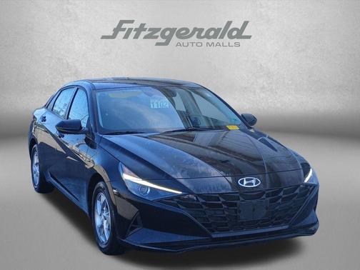 Onyx Black 2023 Hyundai ELANTRA SE
