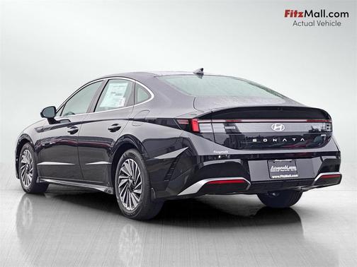 2025 Hyundai SONATA Hybrid Limited