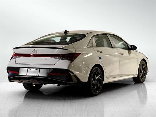 2026 Hyundai ELANTRA Sport