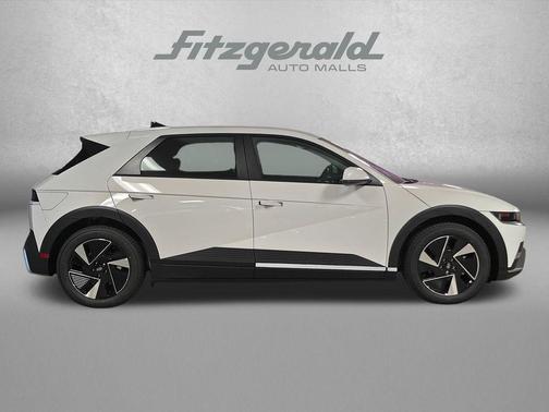 2025 Hyundai IONIQ 5 SE