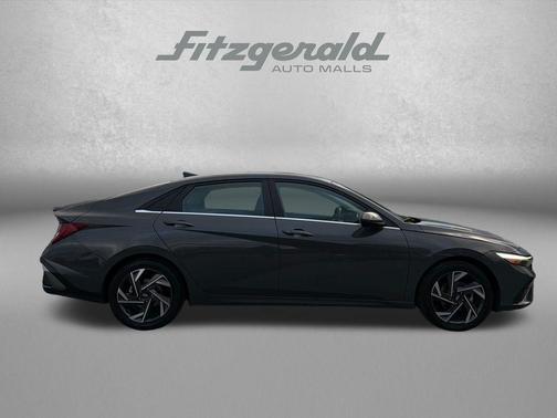 Ecotronic Gray 2024 Hyundai ELANTRA SEL