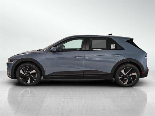 2025 Hyundai IONIQ 5 SE