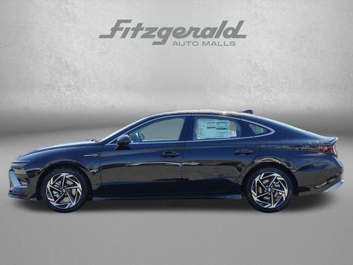 Abyss Black 2026 Hyundai SONATA SEL